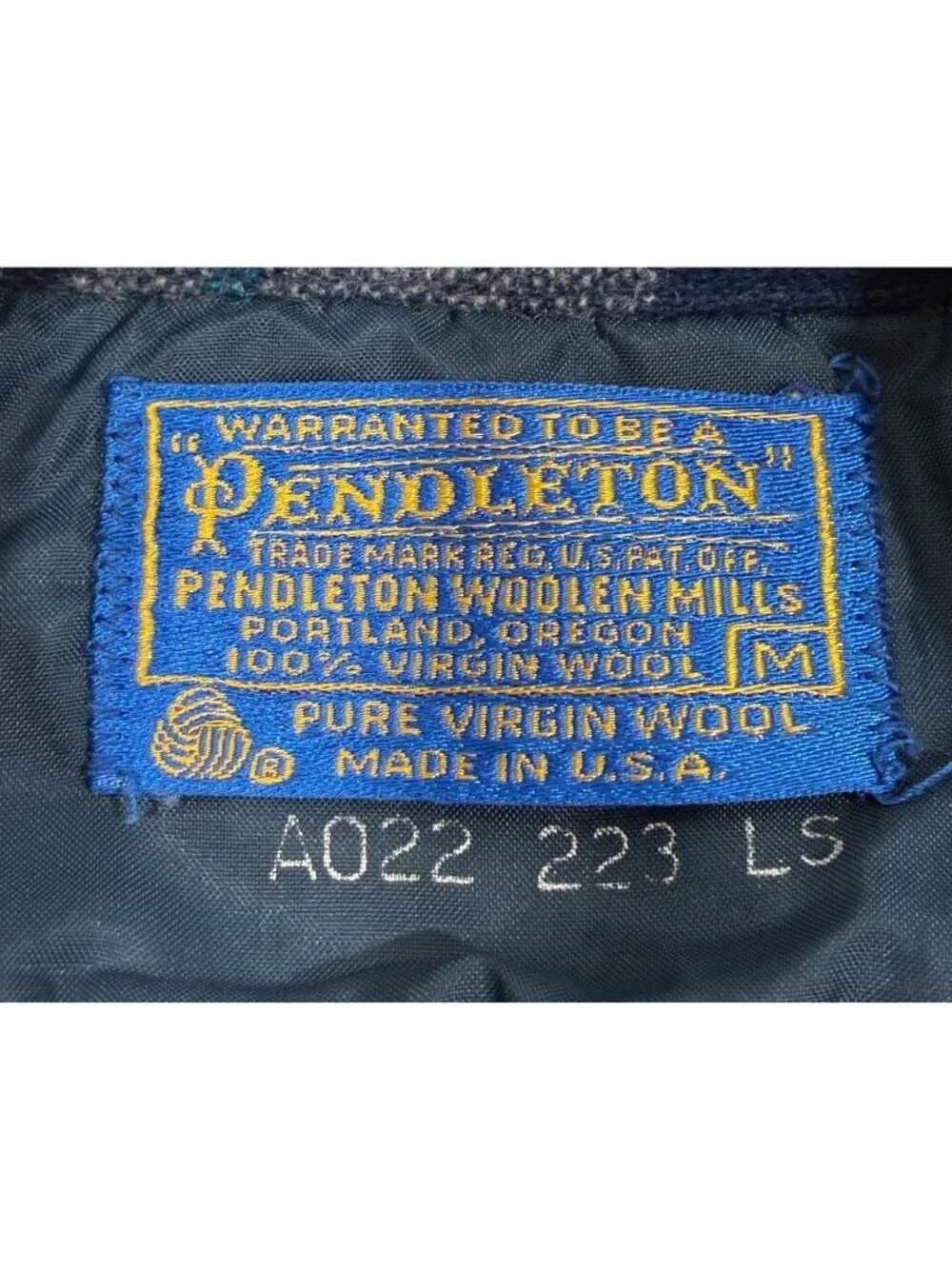 Vintage Pendleton wool board shirt Men’s M blue plaid outdoor hiking camping